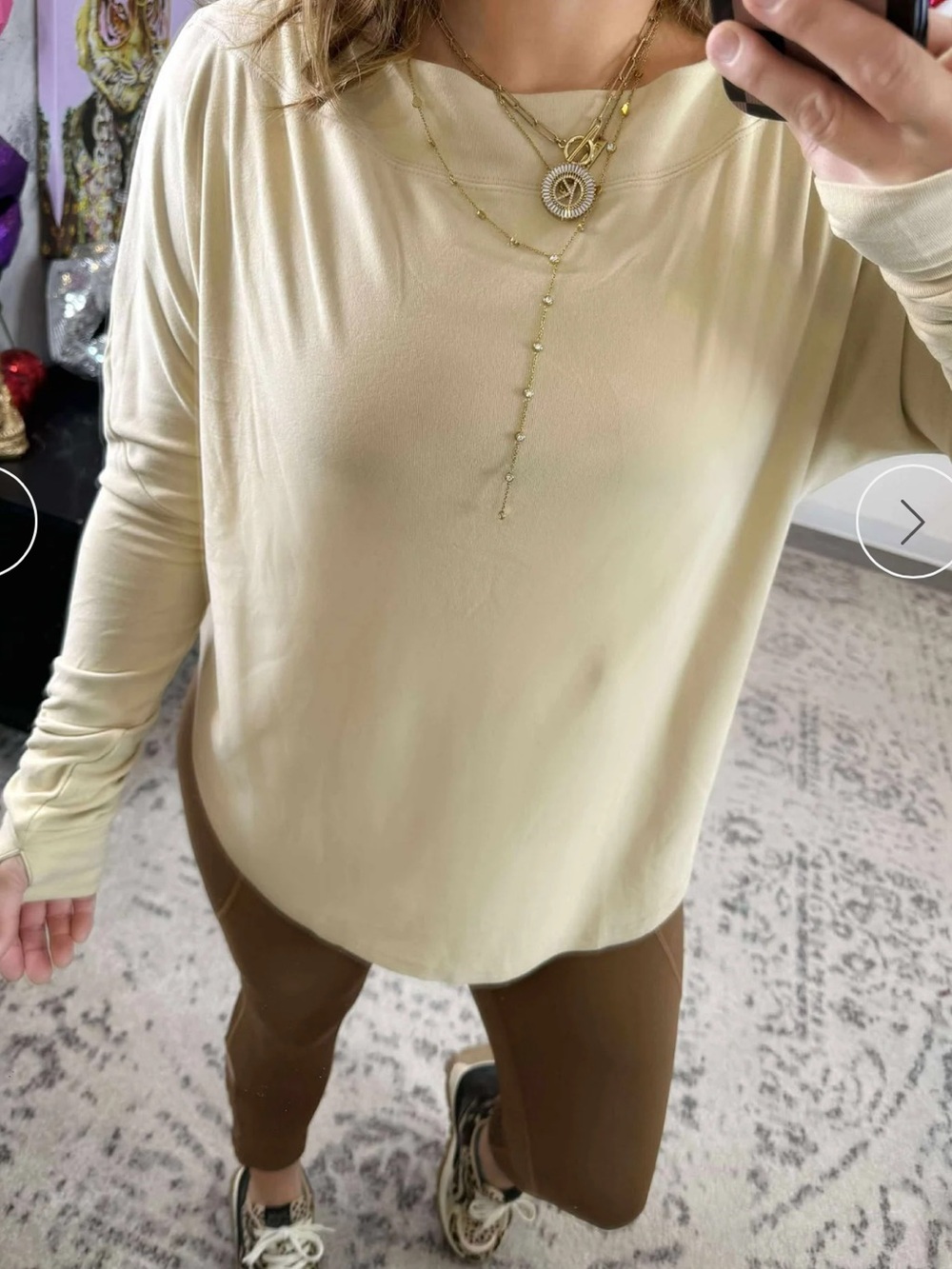 NWT Blakeley Women’s Off-Shoulder Long Sleeve Top - Beige size xs